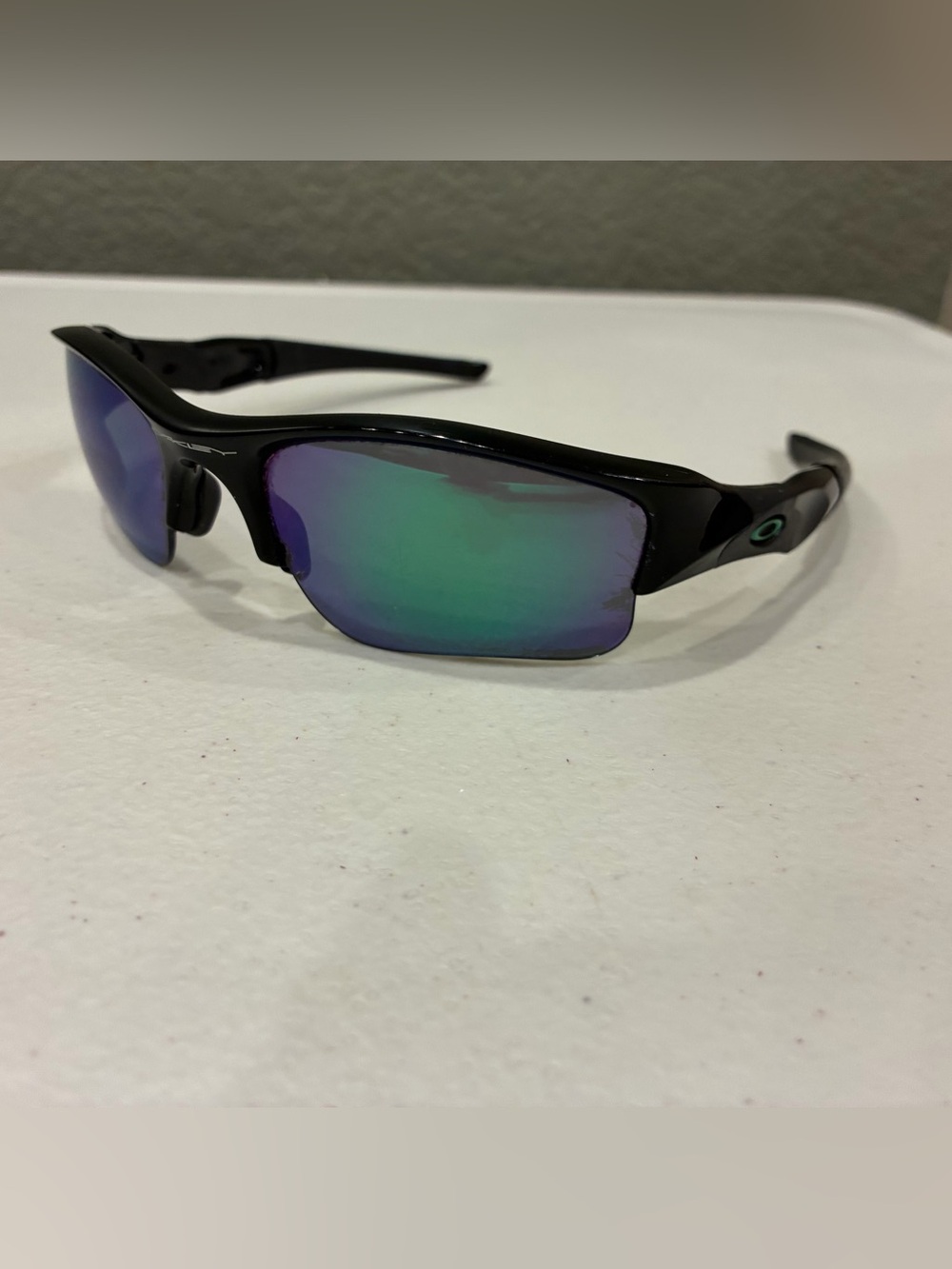 Oakley Flak POLARIZED Lightweight Sunglasses Prizm Blue Lenses Black Frames
